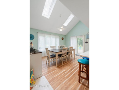 MUST SEE - 2 bedroom, 2.5 bath home located in the desirable on North Shore Country Club in North Carolina - for sale on GolfHomes.com, golf home, golf lot