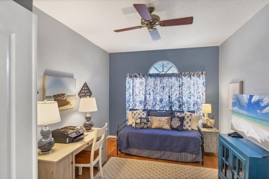 HURRY in to see this GORGEOUS HOME.  3BD/2BA/2CG open great room on Pelican Pointe Golf and Country Club in Florida - for sale on GolfHomes.com, golf home, golf lot