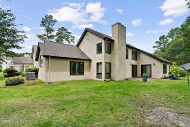 MUST SEE - 2 bedroom, 2.5 bath home located in the desirable on North Shore Country Club in North Carolina - for sale on GolfHomes.com, golf home, golf lot