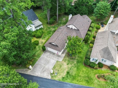 MUST SEE - 2 bedroom, 2.5 bath home located in the desirable on North Shore Country Club in North Carolina - for sale on GolfHomes.com, golf home, golf lot