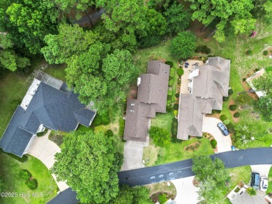 MUST SEE - 2 bedroom, 2.5 bath home located in the desirable on North Shore Country Club in North Carolina - for sale on GolfHomes.com, golf home, golf lot