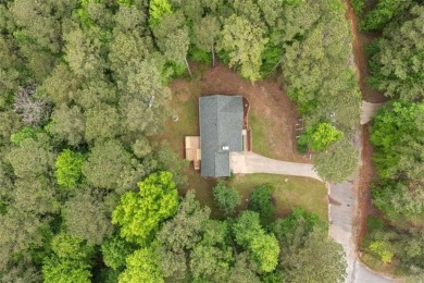 Welcome to 191 Bob O Link Drive - a beautifully maintained on Turtle Cove Golf Course in Georgia - for sale on GolfHomes.com, golf home, golf lot