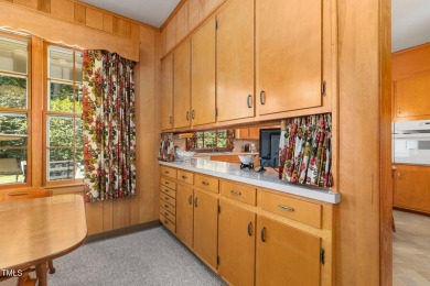 Looking for spacious, one-level living?  Want to escape urban on Henderson Country Club in North Carolina - for sale on GolfHomes.com, golf home, golf lot