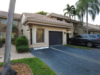 Best Buy in Weston! This stunning townhouse in California Courts on Bonaventure Country Club in Florida - for sale on GolfHomes.com, golf home, golf lot