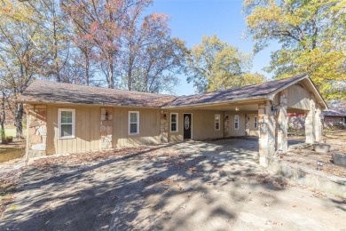 This stunning 4-bedroom, 2-bathroom home is perfectly situated on Ozark Ridge Golf Course in Missouri - for sale on GolfHomes.com, golf home, golf lot