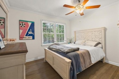Come home to a quiet, adorable cottage that's been updated with on John A. White Golf Course in Georgia - for sale on GolfHomes.com, golf home, golf lot