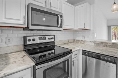 Light and Bright 2BR/2BA condo with Garage and Extra Storage in on Spanish Wells Golf and Country Club in Florida - for sale on GolfHomes.com, golf home, golf lot