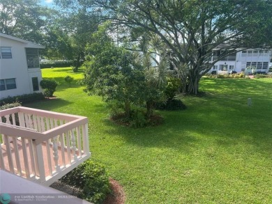 GREAT ***INVESTMENT PROPERTY***! TENANT CURRENTLY IN PLACE on Hillsboro Pines Golf in Florida - for sale on GolfHomes.com, golf home, golf lot