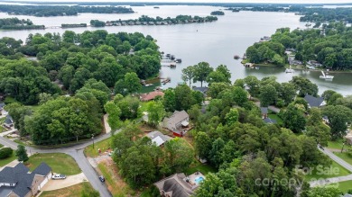 Impeccably Maintained 5-Bedroom Home plus Bonus Room  Study - on Westport Golf Club in North Carolina - for sale on GolfHomes.com, golf home, golf lot