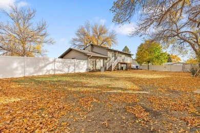 Welcome to this charming four-bedroom, two-bath home in on YMCA Golf Course in South Dakota - for sale on GolfHomes.com, golf home, golf lot