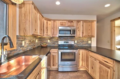 PROPERTY IS UNDER CONTRACT AND ACCEPTING BACK-UP OFFERS ONLY on Lake Naomi Timber Trails Golf Club in Pennsylvania - for sale on GolfHomes.com, golf home, golf lot