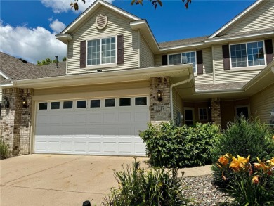 Wonderful 3-bedroom + loft townhome located in a great on Northfield Golf Club in Minnesota - for sale on GolfHomes.com, golf home, golf lot