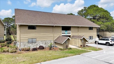 Amazing top floor unit with vaulted ceiling and gulf views! on Seascape Golf Course in Florida - for sale on GolfHomes.com, golf home, golf lot