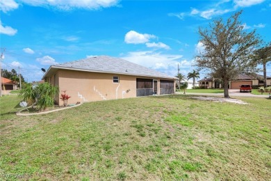 SW Cape Coral Home with room for everyone 4 Bedrooms 2 Full on Palmetto-Pine Country Club in Florida - for sale on GolfHomes.com, golf home, golf lot