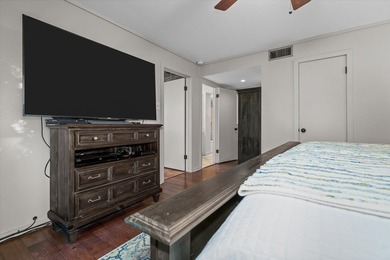 BEAUTIFUL MID-CENTURY HOME LOCATED NEAR THE FAIRWAY IN RAYBURN! on Rayburn Country Club in Texas - for sale on GolfHomes.com, golf home, golf lot