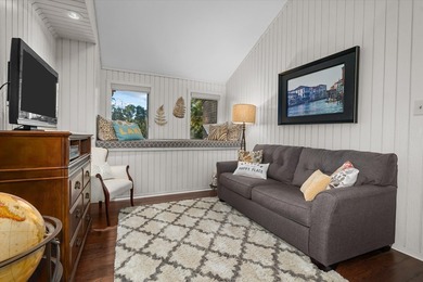 BEAUTIFUL MID-CENTURY HOME LOCATED NEAR THE FAIRWAY IN RAYBURN! on Rayburn Country Club in Texas - for sale on GolfHomes.com, golf home, golf lot