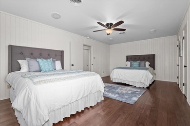 BEAUTIFUL MID-CENTURY HOME LOCATED NEAR THE FAIRWAY IN RAYBURN! on Rayburn Country Club in Texas - for sale on GolfHomes.com, golf home, golf lot