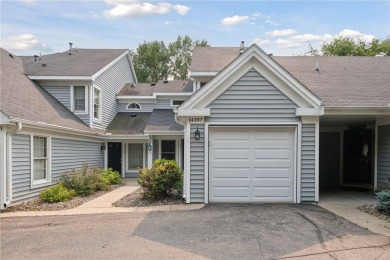 Golf course townhome. Fantastic find in Eden Prairie! 3 Bedrooms on Bent Creek Golf Club in Minnesota - for sale on GolfHomes.com, golf home, golf lot