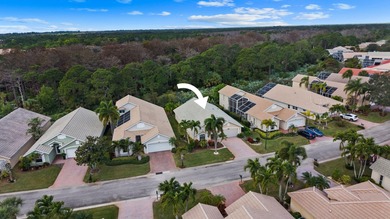 *MOTIVATED SELLER* Live the Florida lifestyle in this inviting on Hobe Sound Golf Club in Florida - for sale on GolfHomes.com, golf home, golf lot