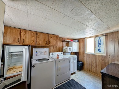Spacious 1 bedroom 1 bath home. Newly renovated with new paint on Riverview Golf Course in Arizona - for sale on GolfHomes.com, golf home, golf lot