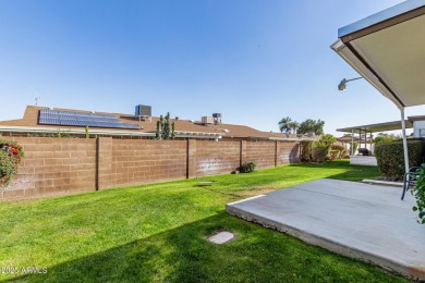 Look no further! This charming 2-bedroom townhome in the 55+ Sun on Sun City South Golf Course in Arizona - for sale on GolfHomes.com, golf home, golf lot