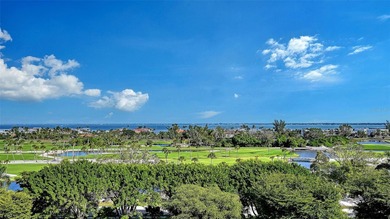 Under contract-accepting backup offers. Island paradise behind on Links on Longboat Golf Club in Florida - for sale on GolfHomes.com, golf home, golf lot