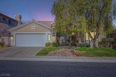 COMPLETLY FURNISHED HOME / ALL FURNISHINGS. Beautiful one-story on Rhodes Ranch Golf Club in Nevada - for sale on GolfHomes.com, golf home, golf lot