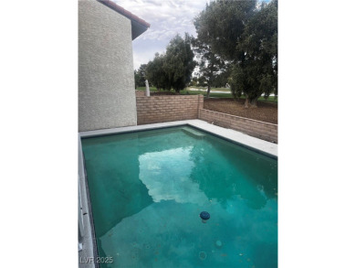 WELCOME TO COUNTRY CLUB LIVING!! Backing up to Hole 11 at on Las Vegas Country Club in Nevada - for sale on GolfHomes.com, golf home, golf lot