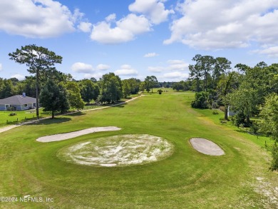 Welcome home to like new construction on the golf course! on Keystone Heights Golf and Country Club in Florida - for sale on GolfHomes.com, golf home, golf lot