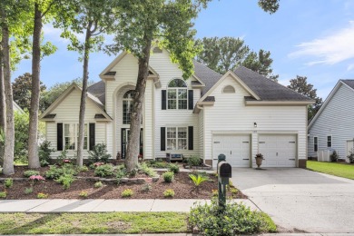 Welcome to this beautifully appointed 5-bedroom, 3.5-bathroom on Charleston National Golf Club in South Carolina - for sale on GolfHomes.com, golf home, golf lot