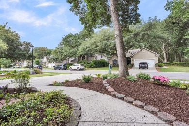 Welcome to this beautifully appointed 5-bedroom, 3.5-bathroom on Charleston National Golf Club in South Carolina - for sale on GolfHomes.com, golf home, golf lot
