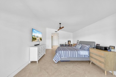 Welcome to 10255 Sunset Bend Drive, Boca Raton, FL 33428 -- on Boca Woods Country Club in Florida - for sale on GolfHomes.com, golf home, golf lot