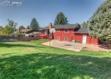 Meticulously maintained ONE OWNER 4 beds, 2 baths, plus an on World Golf and Sand Creek Golf Course in Colorado - for sale on GolfHomes.com, golf home, golf lot