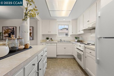 This bright and cheerful Sequoia Wrap end-unit is like a tree on Rossmoor Golf Course in California - for sale on GolfHomes.com, golf home, golf lot