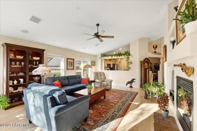 Beautifully maintained, Move-In Ready 2 bedroom + Den, 2 bath, 1 on Prescott Lakes Golf and Country Club in Arizona - for sale on GolfHomes.com, golf home, golf lot