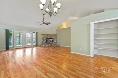 SINGLE LEVEL CHARMER situated within a highly desirable central on Centennial Golf Course in Idaho - for sale on GolfHomes.com, golf home, golf lot