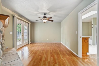 SINGLE LEVEL CHARMER situated within a highly desirable central on Centennial Golf Course in Idaho - for sale on GolfHomes.com, golf home, golf lot