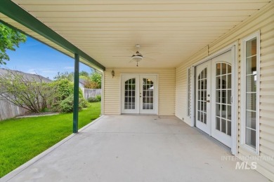 SINGLE LEVEL CHARMER situated within a highly desirable central on Centennial Golf Course in Idaho - for sale on GolfHomes.com, golf home, golf lot