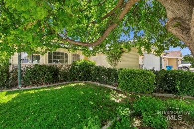 SINGLE LEVEL CHARMER situated within a highly desirable central on Centennial Golf Course in Idaho - for sale on GolfHomes.com, golf home, golf lot
