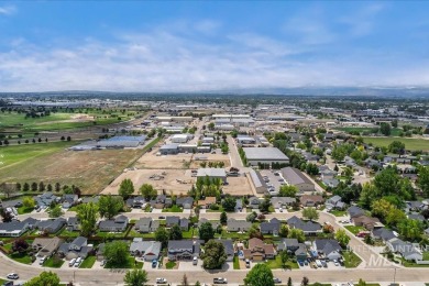 SINGLE LEVEL CHARMER situated within a highly desirable central on Centennial Golf Course in Idaho - for sale on GolfHomes.com, golf home, golf lot