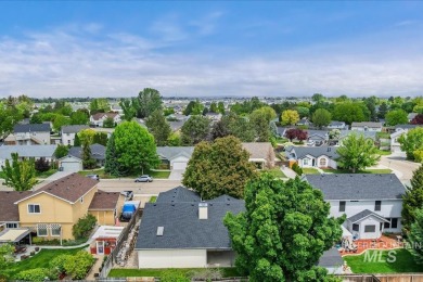 SINGLE LEVEL CHARMER situated within a highly desirable central on Centennial Golf Course in Idaho - for sale on GolfHomes.com, golf home, golf lot