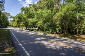 Over half an acre to build upon in a great location on Lady's on Ladys Island Country Club in South Carolina - for sale on GolfHomes.com, golf home, golf lot