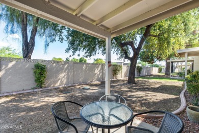 Remodeled townhome in Westbrook Village! 2 beds, 2 baths with on Westbrook Village Golf Club in Arizona - for sale on GolfHomes.com, golf home, golf lot