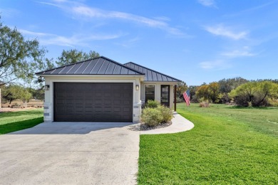 Discover the perfect blend of modern comfort and resort-style on Apple Rock Golf Course - Horseshoe Bay in Texas - for sale on GolfHomes.com, golf home, golf lot