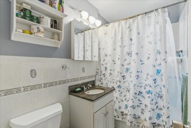 Welcome to this corner one-bedroom upper unit in the Clearview on Clearview Park Golf Course in New York - for sale on GolfHomes.com, golf home, golf lot