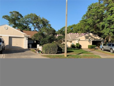 come see this beautiful two bedroom, two bath, one car garage on Meadow Oaks Golf and Country Club in Florida - for sale on GolfHomes.com, golf home, golf lot