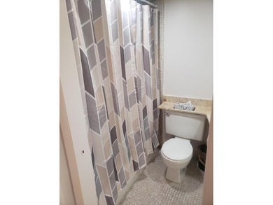 1st Floor Move in Ready Condo with Glass Enclosed Florida Room on Kings Point Golf -Flanders Way in Florida - for sale on GolfHomes.com, golf home, golf lot