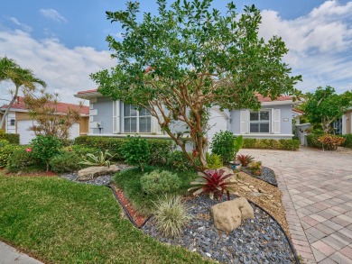 Welcome to this beautifully maintained 3-bedroom, 2.5-bathroom on Wycliffe Golf and Country Club in Florida - for sale on GolfHomes.com, golf home, golf lot