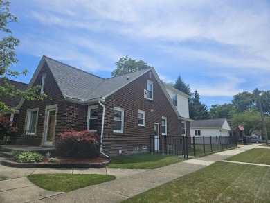 Bring offers! Well maintained corner lot in desired Dearborn on Dearborn Country Club in Michigan - for sale on GolfHomes.com, golf home, golf lot