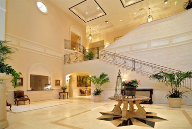 A masterful renovation breathes new life into this redesigned on Lakewood Ranch Golf and Country Club in Florida - for sale on GolfHomes.com, golf home, golf lot